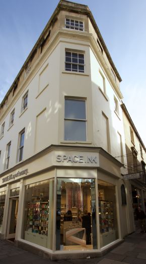 Shop fitting at SpaceNK by Simon Davies